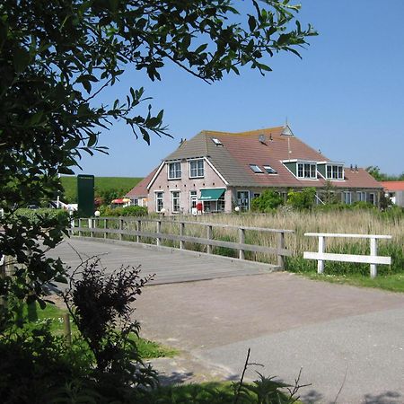 Bed And Breakfast De Zeehoeve Harlingen Exterior foto