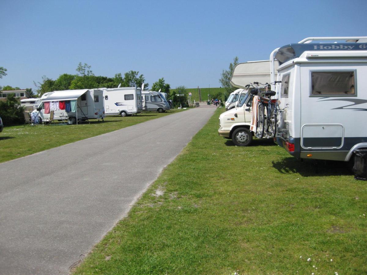 Bed And Breakfast De Zeehoeve Harlingen Exterior foto