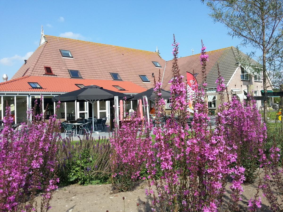 Bed And Breakfast De Zeehoeve Harlingen Exterior foto